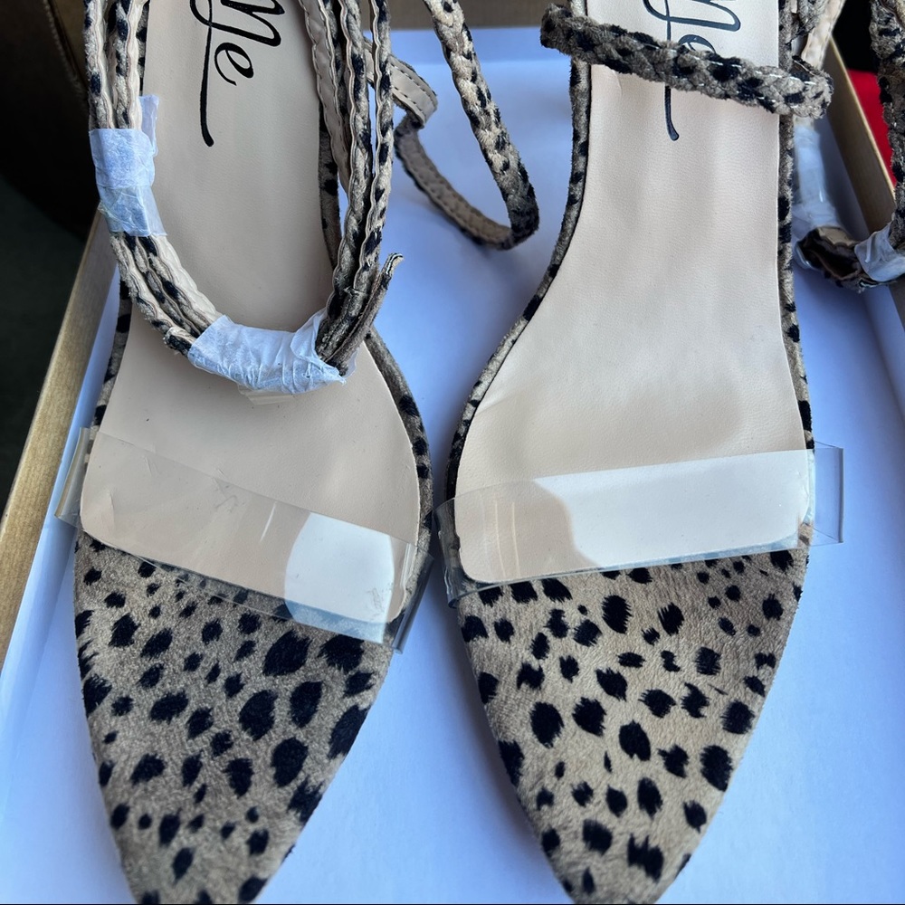 Heels - Picture 1 of 4